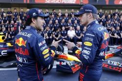 开云平台-包含梅赛德斯完胜红牛二队，佩雷兹扛起全队的词条