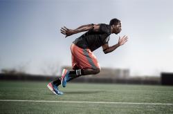 开云体育在线-破晓时分，马拉多纳的影子与阿圭罗的最后一舞