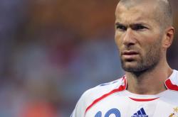 开云体育官方网站-团体荣耀胜于桂冠，西西帕斯用戴维斯杯胜利刷新人生纪录