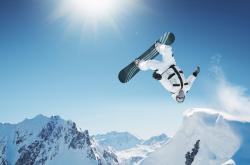 开云体育-双重绝杀之夜，当团队意志撞上个人神迹