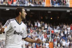 开云体育中国-温网完胜戴维斯杯！兹维列夫刷新纪录，铸就草地独一份的荣耀