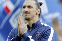 开云官方app入口-好，这个关键词组合很有意思—法国队横扫马来西亚队与李梓嘉统治全场在逻辑上形成了一个独特的矛盾。这恰恰是唯一性的最佳切入点，在团队惨败的废墟上，个人英雄主义达到了巅峰