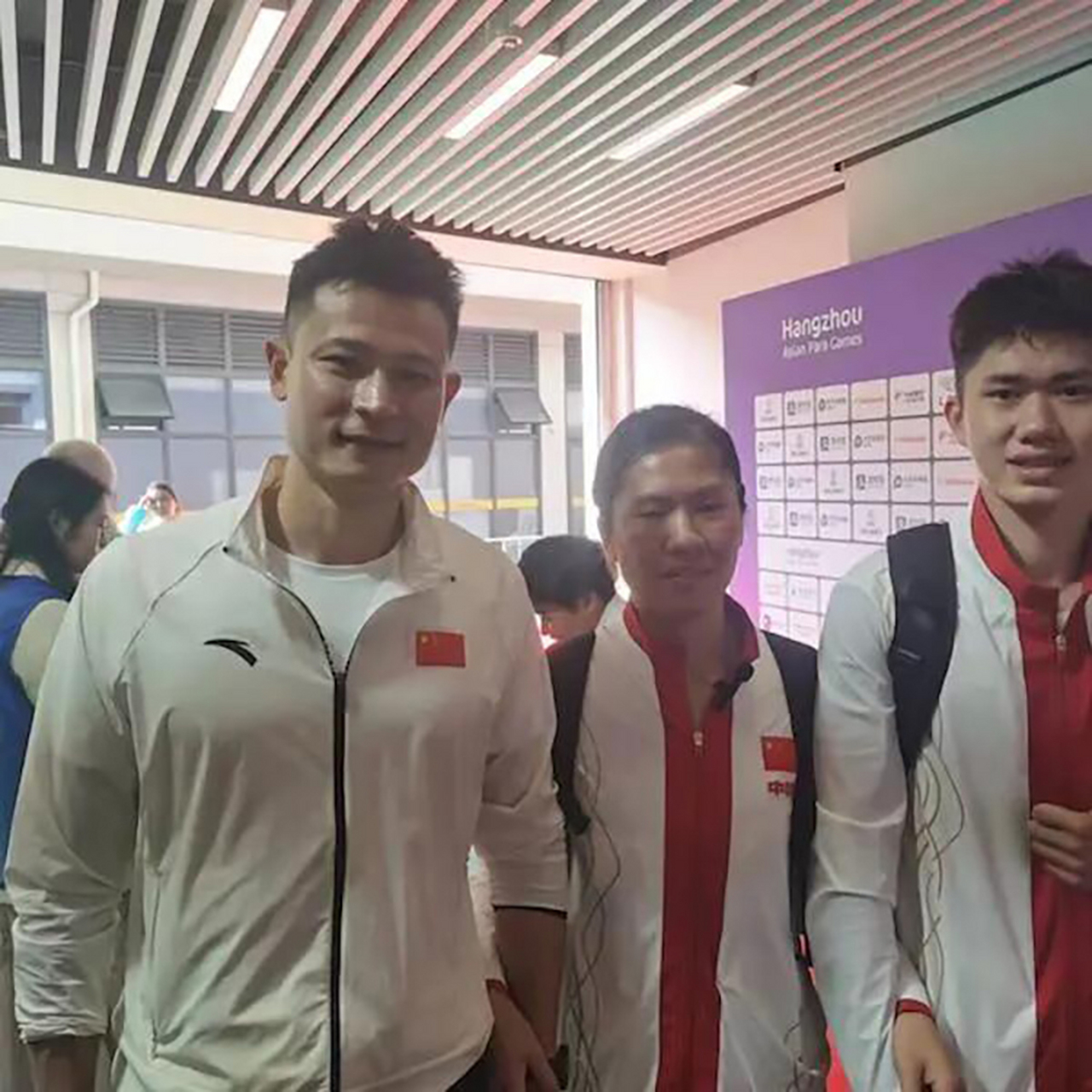 包含新西兰射箭高手勇夺金牌，震撼世界的词条