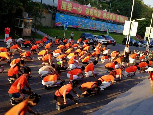 军队如山！球队团结一心实现连胜